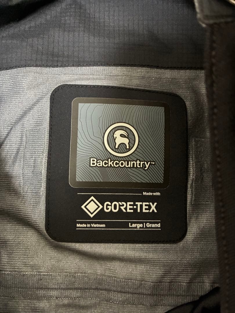 日本未発売　バックカントリー　GORE-TEX ゴアテックス　ビブパンツ　メンズ