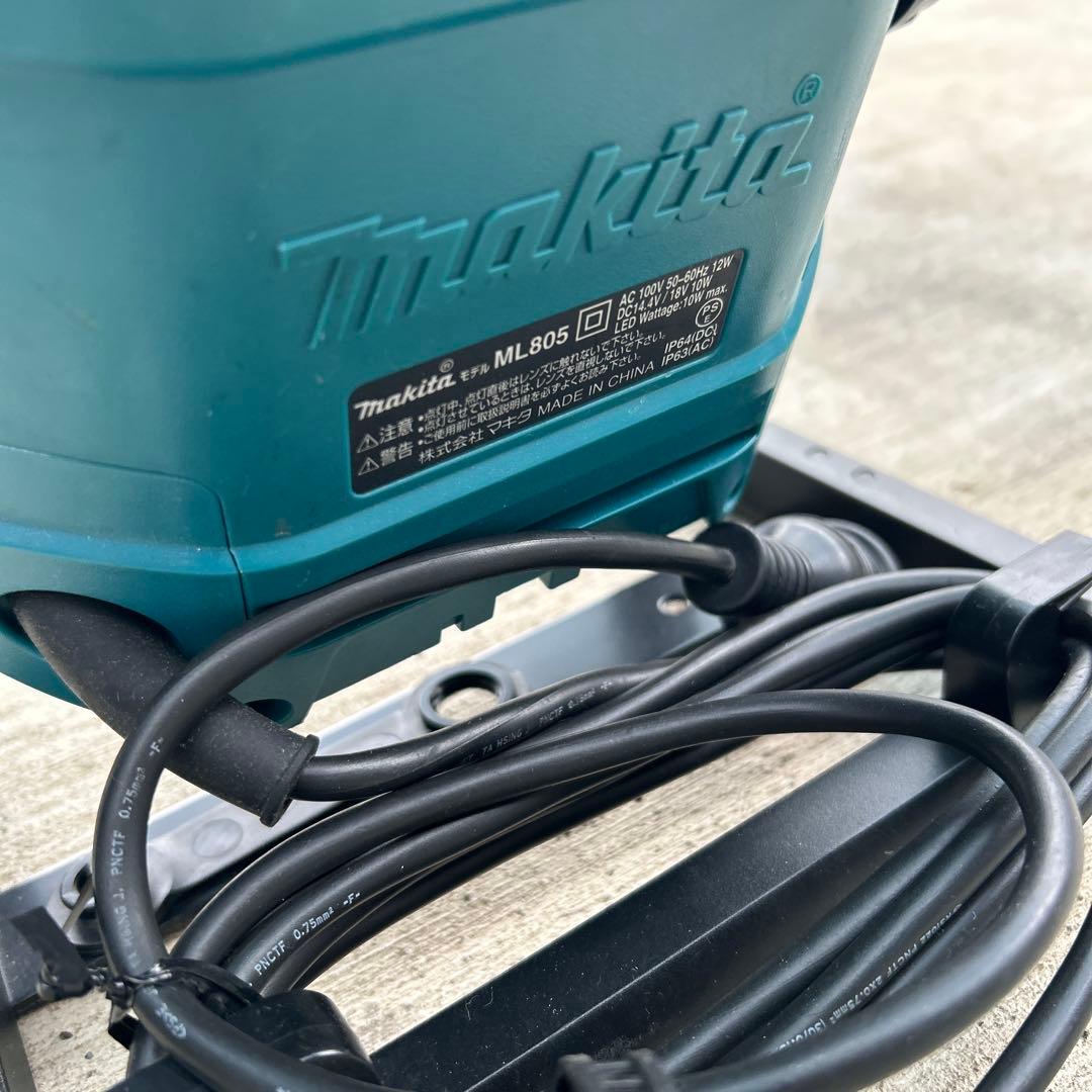 Makita LED作業灯 高輝度　マキタ　ML805
