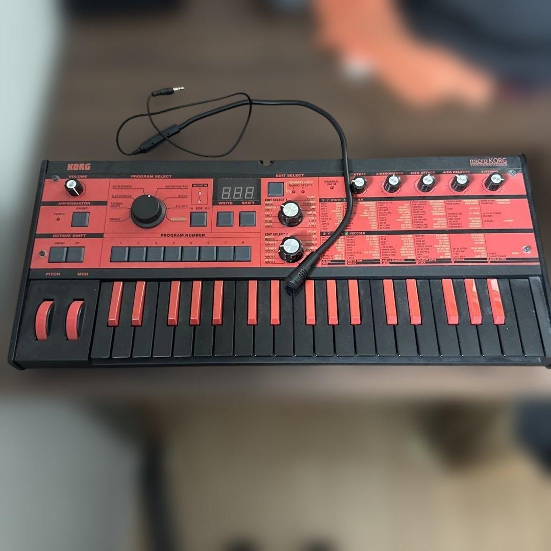 KORG microKORG シンセサイザー 黒/赤 37鍵