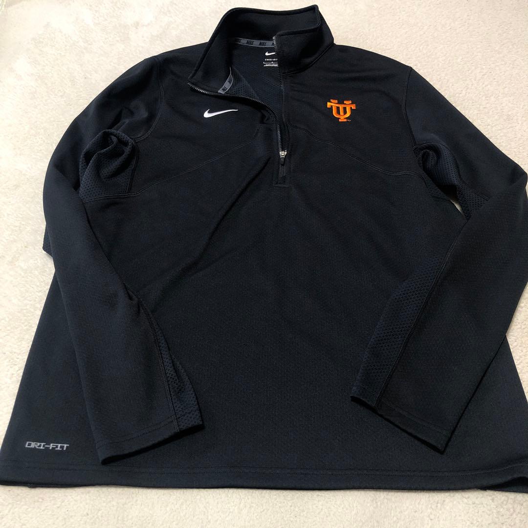 NIKE ナイキ　ハーフジップ　トレーニングウェア　スウォッシュ刺繍ロゴ　黒