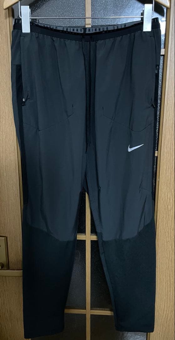 NIKE ランニング　ディビジョン　フェノム　ハイブリッド　トラックパンツ