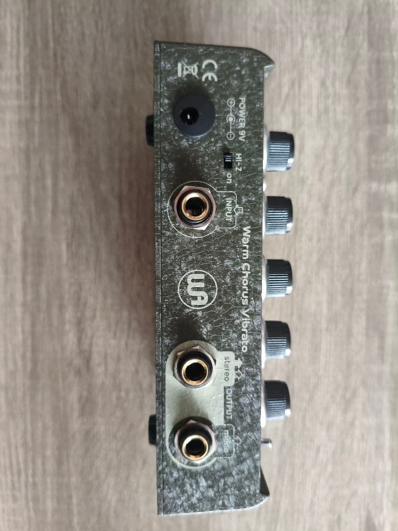 WA-C1 CHORUS VIBRATO ギターエフェクター