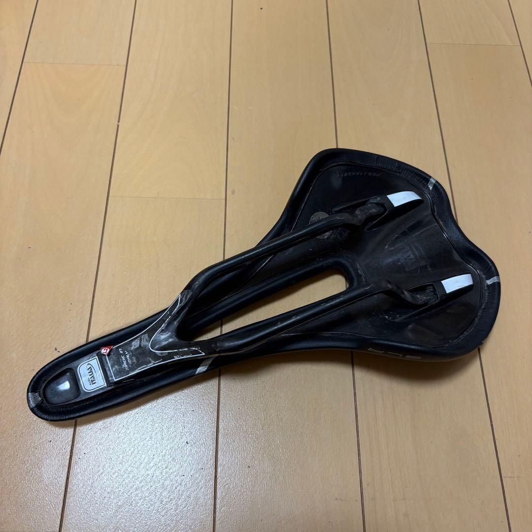 セライタリアSLR キットカルボニオ フロー