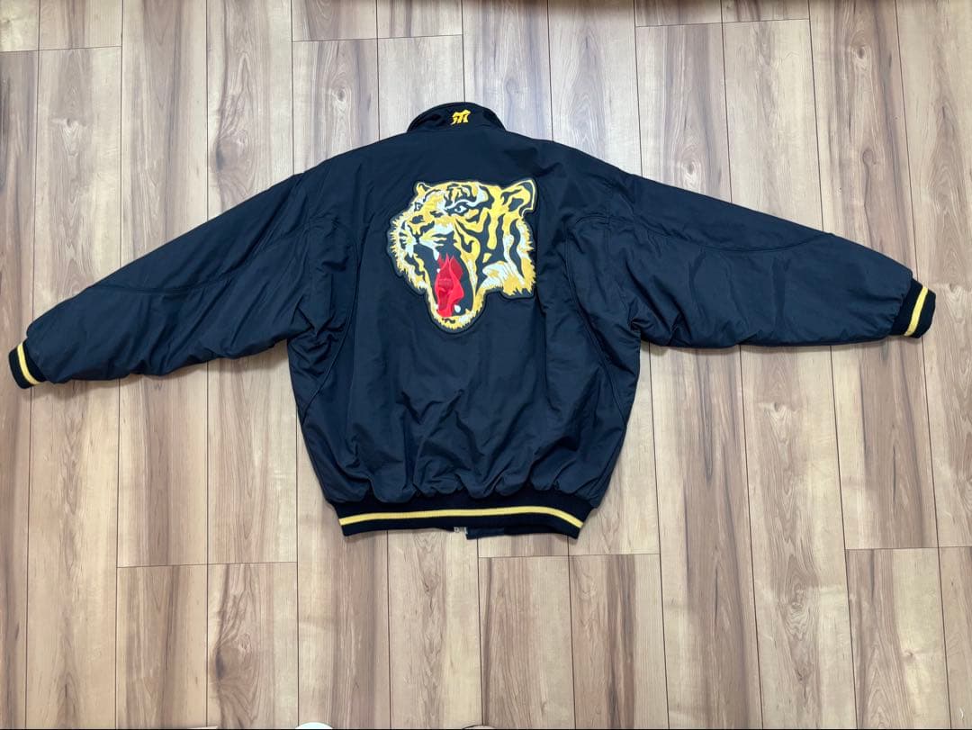 阪神タイガースのRawlings Tigers ジャケット Lサイズ　アシックス