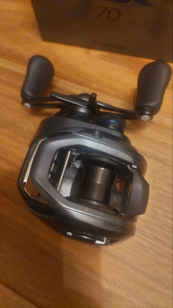 リール SHIMANO 24 SLX 70