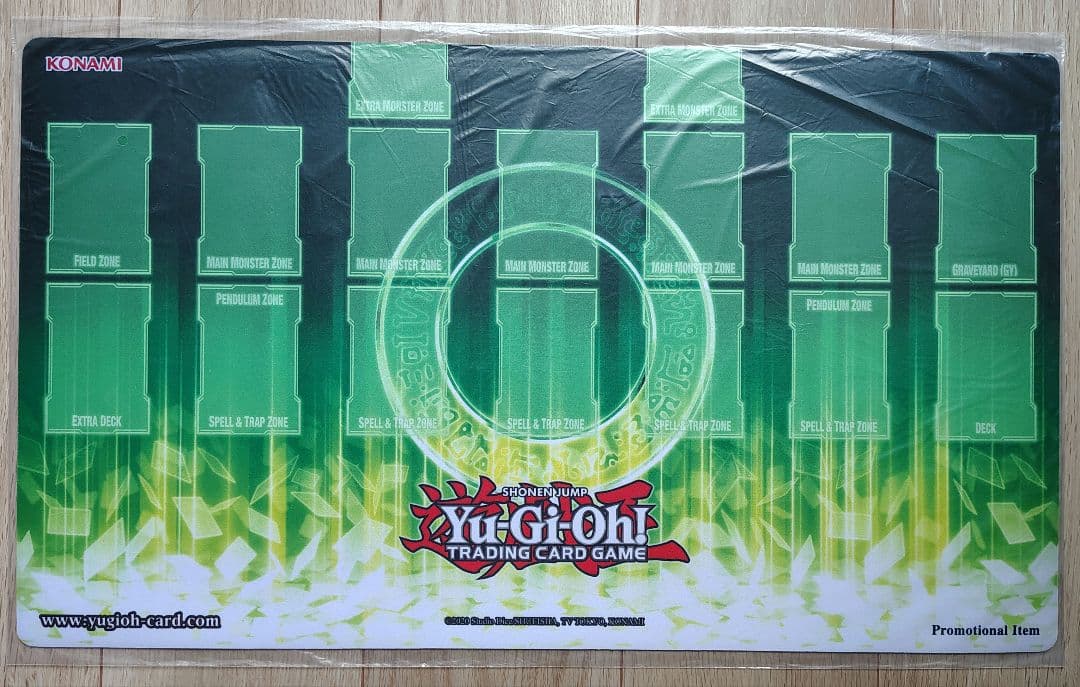 遊戯王 公式 プレイマット YCS 300 緑 2026 未開封 EU版
