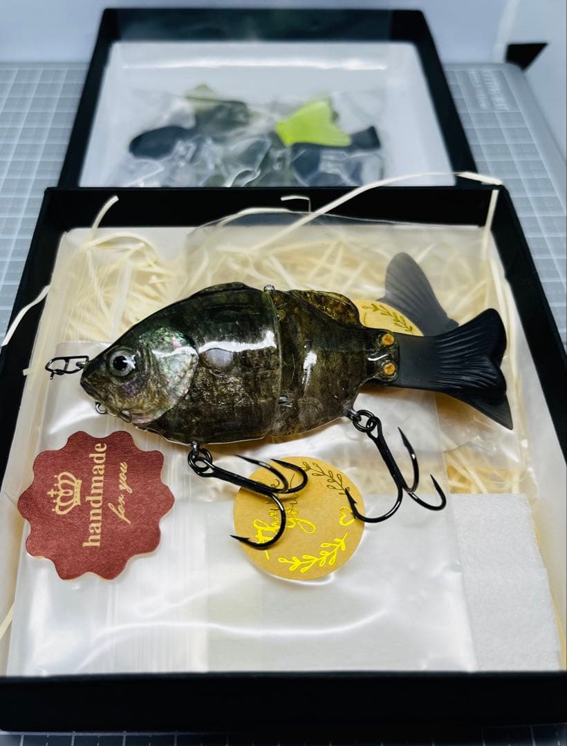 フレッシュベイトルアーズ　ギルロイドミニー　ブルーギル　魚皮