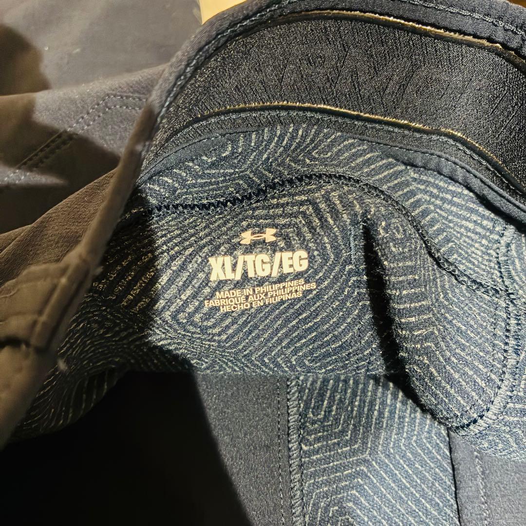 未使用級　アンダーアーマー UAコールドギアインフラレッド テーパードパンツ
