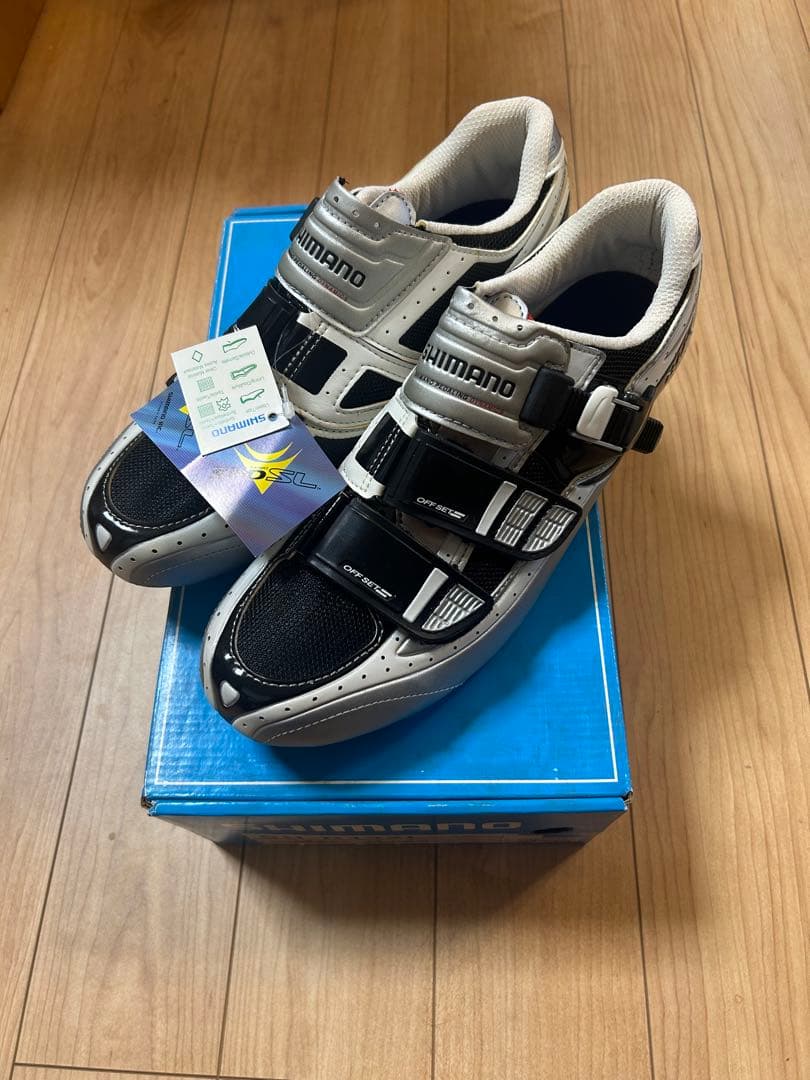 SHIMANO SH-R132L新品箱入りUS43