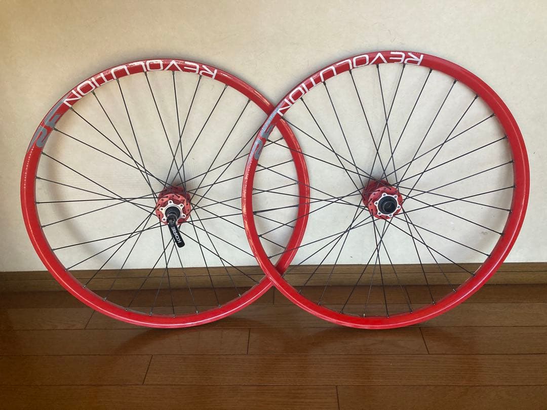 REVOLUTION Transition 26インチ 前後ホイール KORE