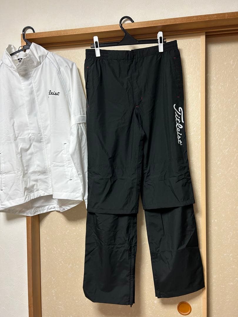 50です Titleist レインウェアセット ホワイト/ブラック