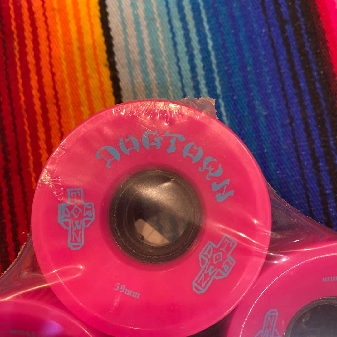 DOG TOWNスケートボードホイール 59mm ピンク 4個セット