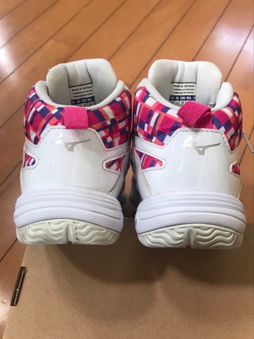 ミズノ　ウエーブダイバースMIZUNO WAVE DIVERSE LG4