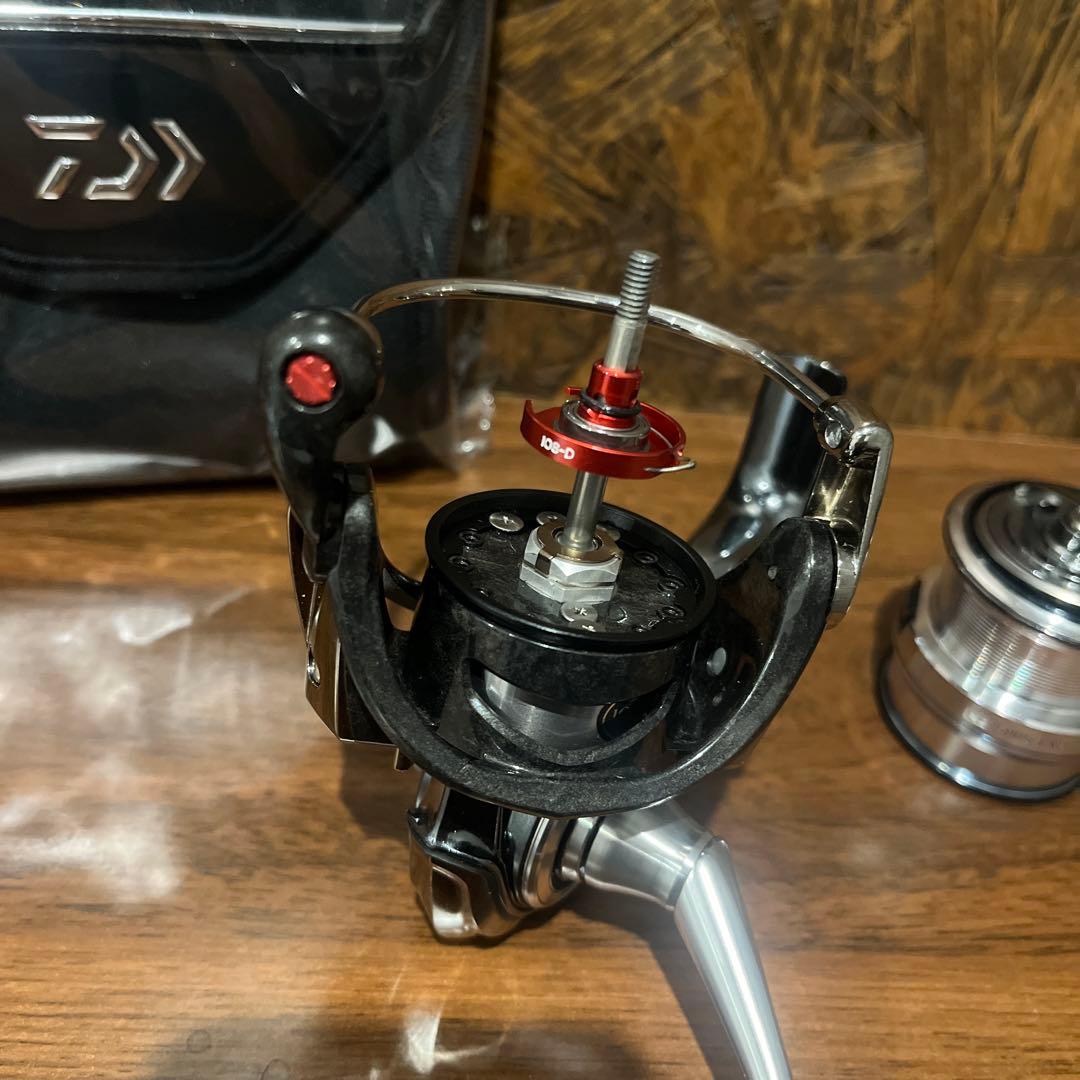 〇カスタムフルチューン〇美品　18イグジストFC LT2500S-CXHダイワ