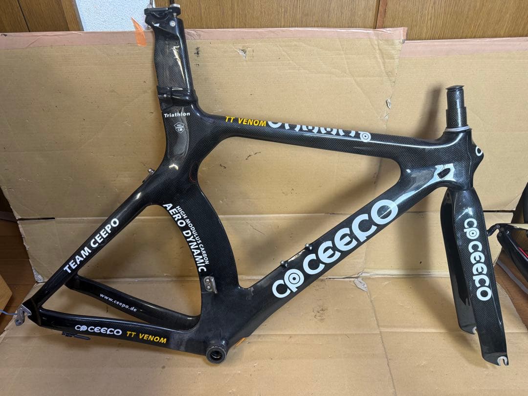 CEEPO VENOM フルカーボン　TTバイクフレーム
