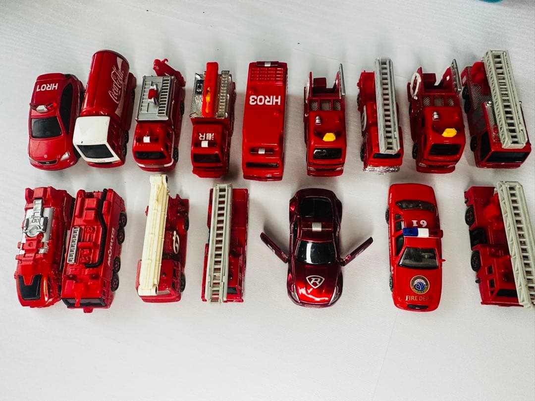 【まとめ売り】トミカ 消防車 パトカー 救急車 16点 レッドシリーズ 現状品