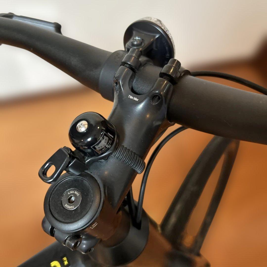 TREK FX2 Disc Gen4（2025年モデル）