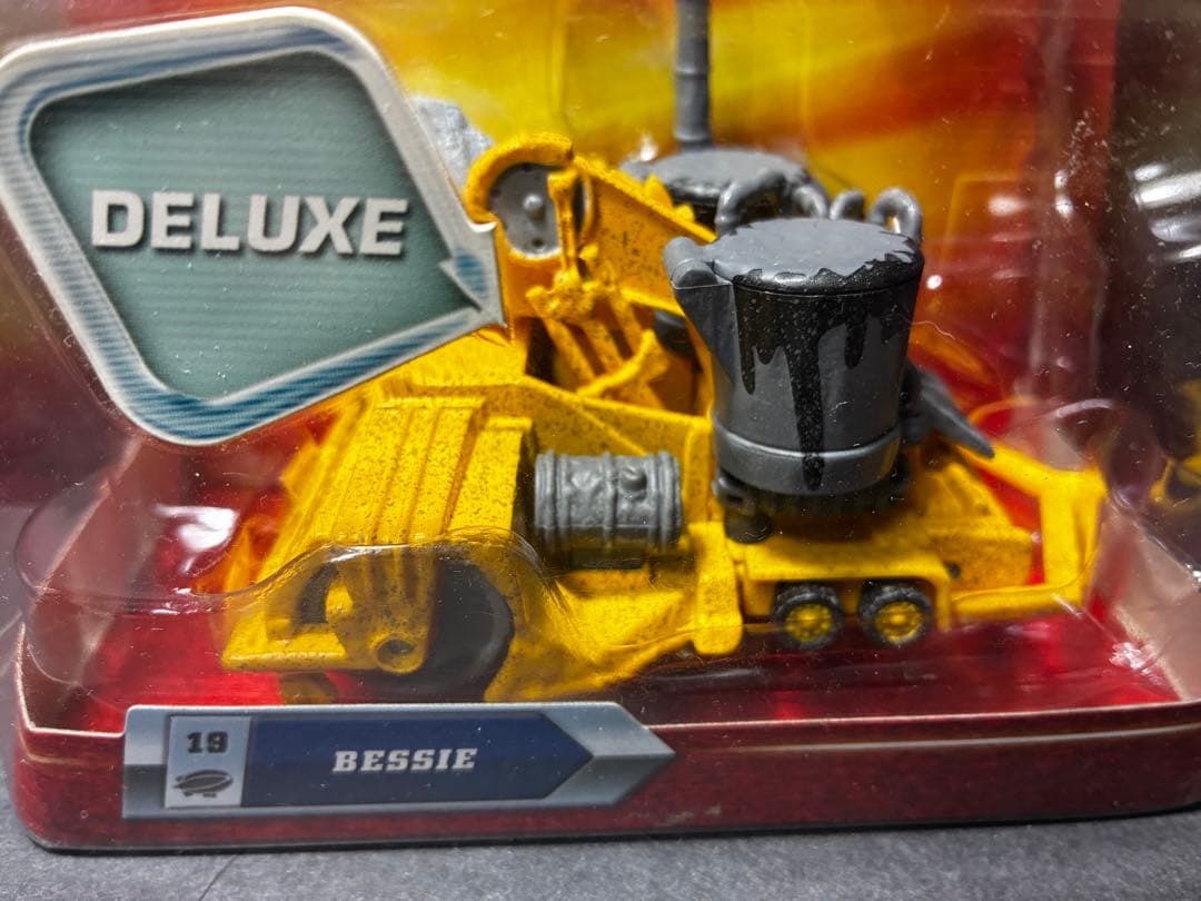Bessie ベッシー　マックィーン　マックイーン　カーズ ミニカー