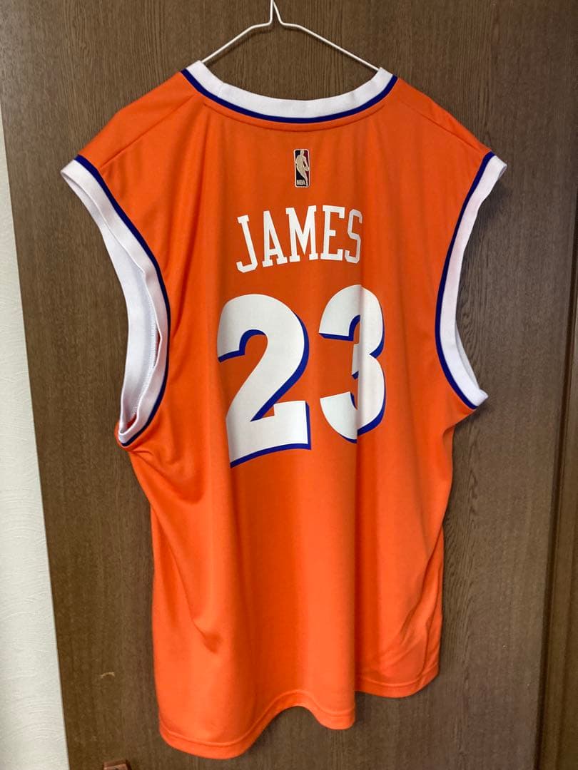 NBA ユニフォーム　レブロン　ジェームズ