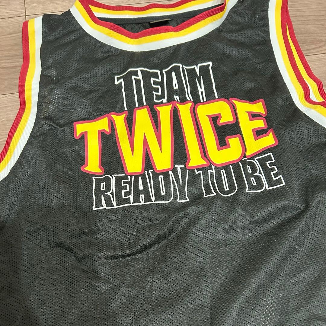 team twice モモ　ユニフォーム