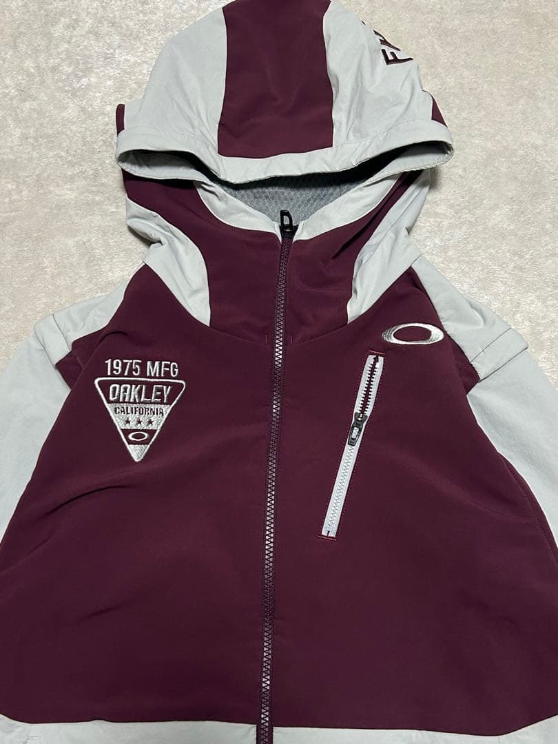 極美品 OAKLEY 2WAY ウインドジャケット　吸湿発熱　M