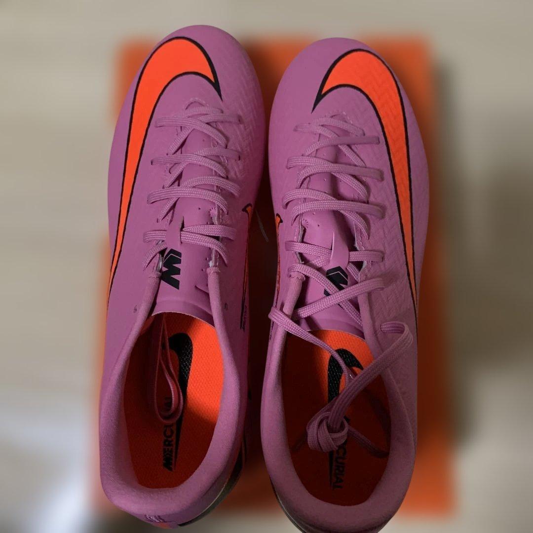 Nike サッカーシューズ ピンク/オレンジ