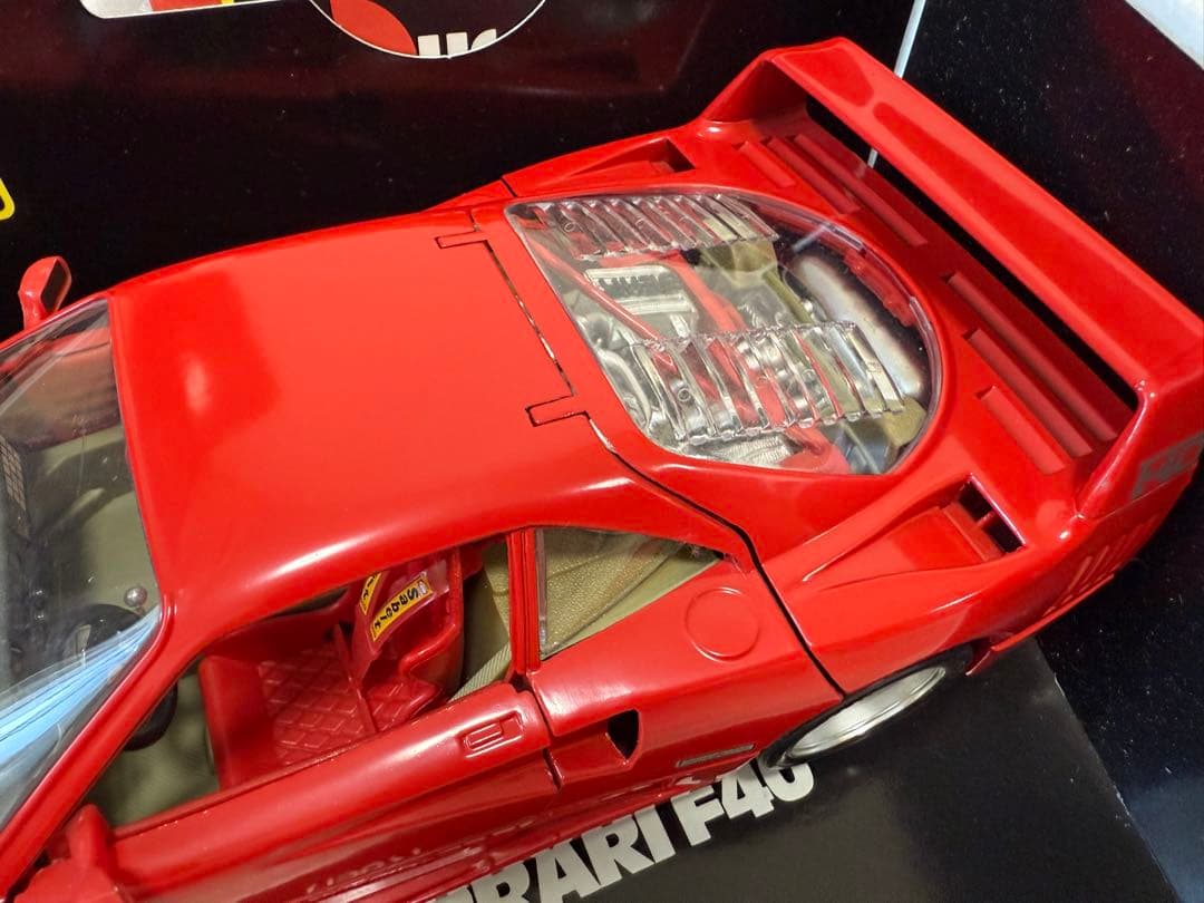 ブラーゴ　フェラーリ F40 (1987)　1/18