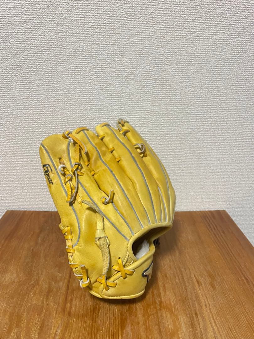 【美品】ミズノ グローバルエリート 軟式 外野手用 グローブ 袋付き　即戦力
