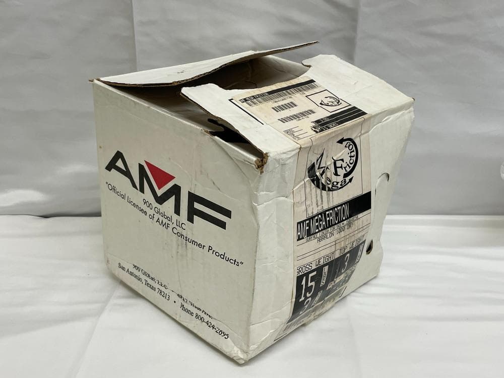 ◆AMF MEGA FRICTION ボウリングボウル 15ポンド　10216