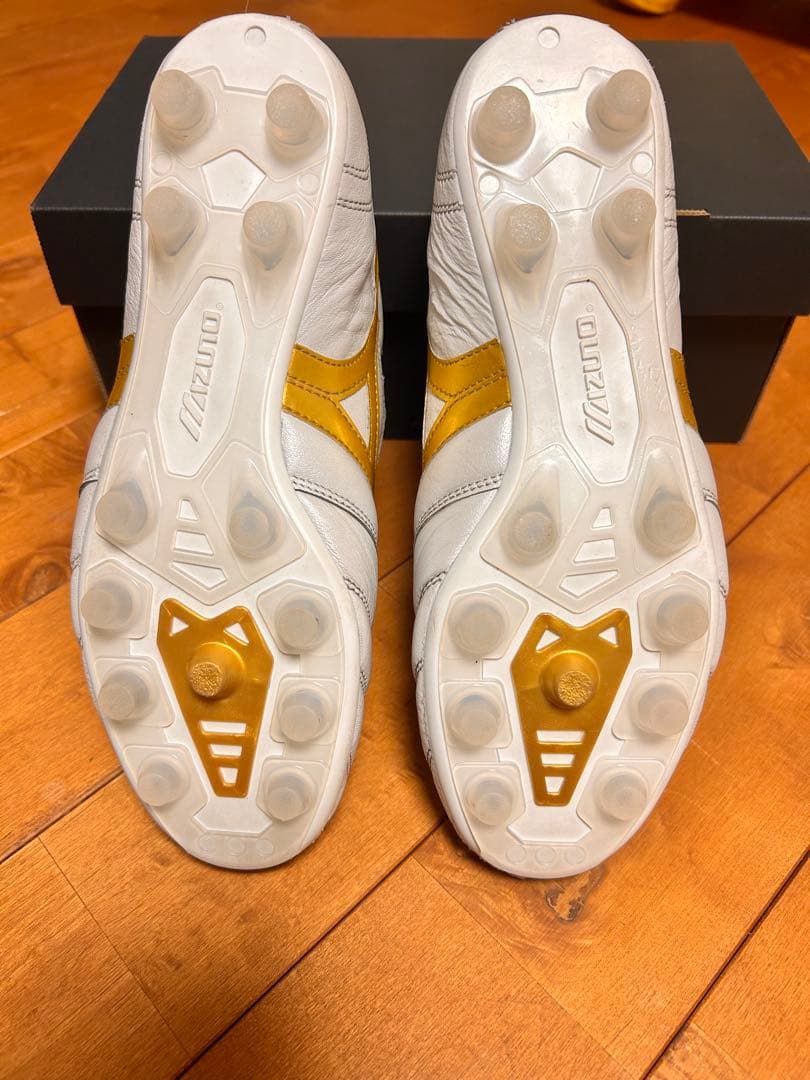 MIZUNO モレリア2JAPAN BRIGHT GOLDPACK 定価以下格安