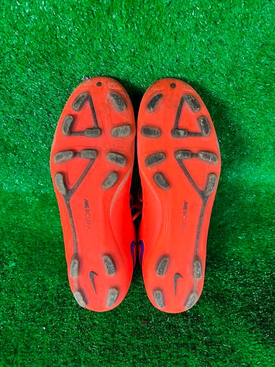 NIKEサッカースパイクマーキュリアルトップモデル