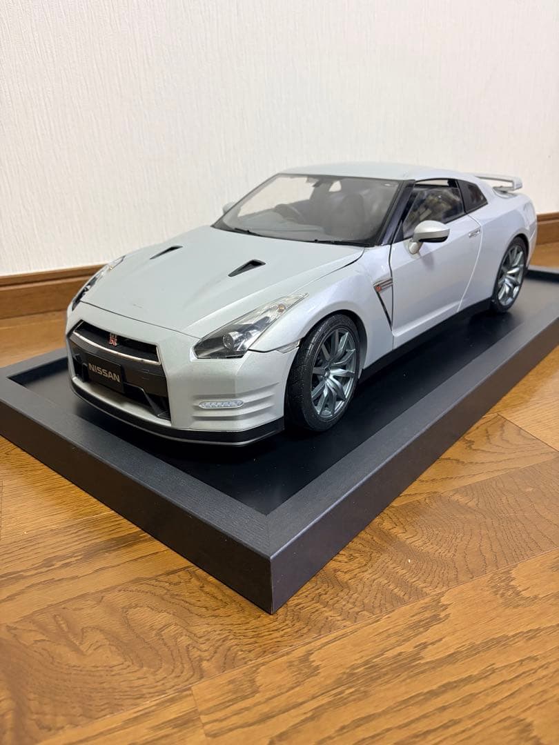 Nissan GT-R シルバー ディアゴスティーニ　完成品