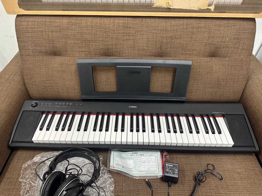 ！YAMAHA piaggero NP-12B　ヤマハ　キーボード　21年製