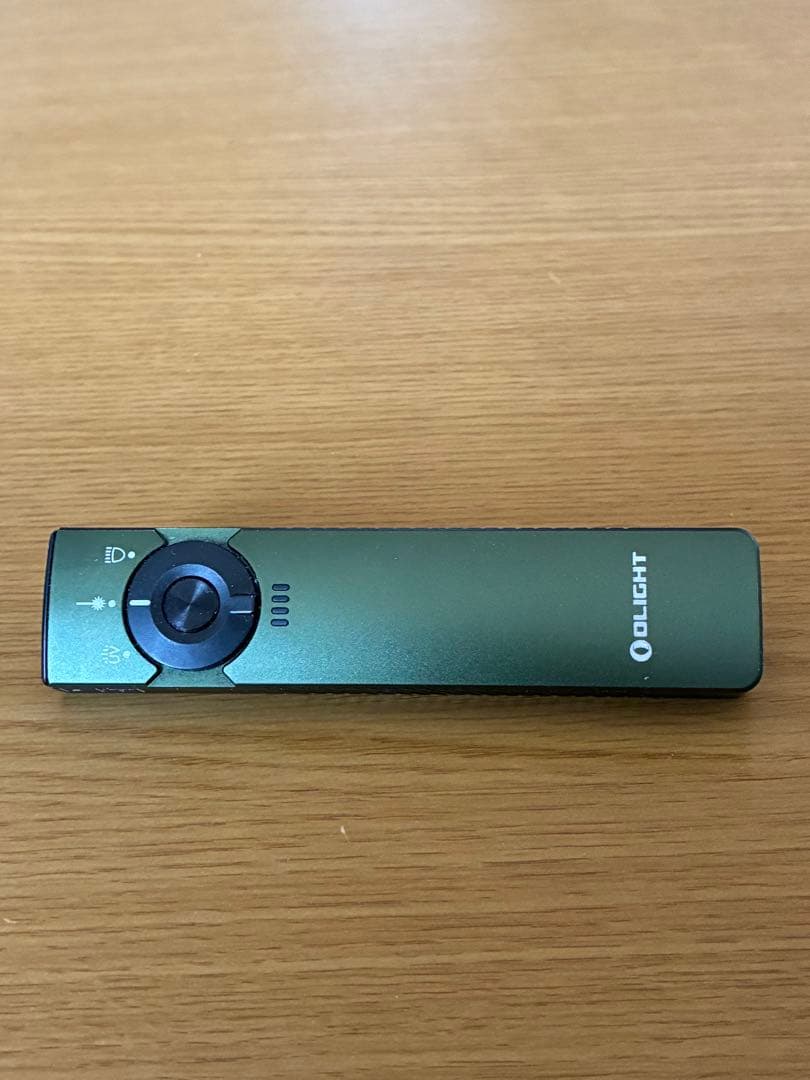 OLIGHT Arkfeld Pro 3in1 EDCフラッシュライト