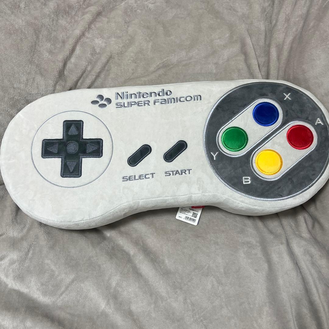 ニンテンドーミュージアム限定コントローラークッション　スーパーファミコン