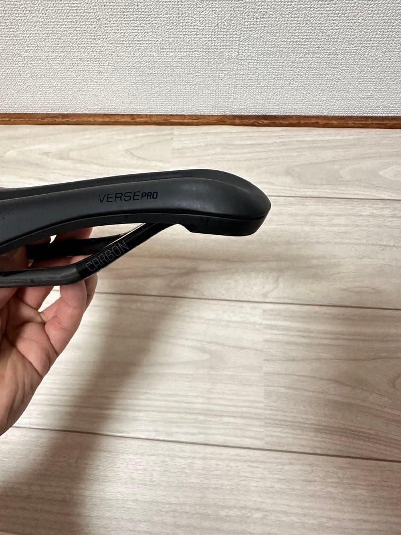 Bontrager Verse Pro Carbon サドル 145mm