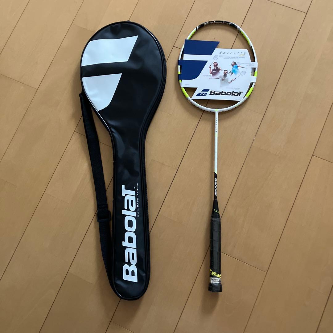 Babolat バドミントンラケットとケース
