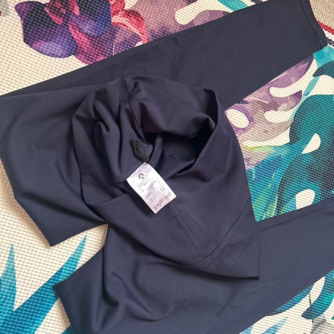 Sukalaヨガnavyblue leggings & 薄紫のトップ セット　S