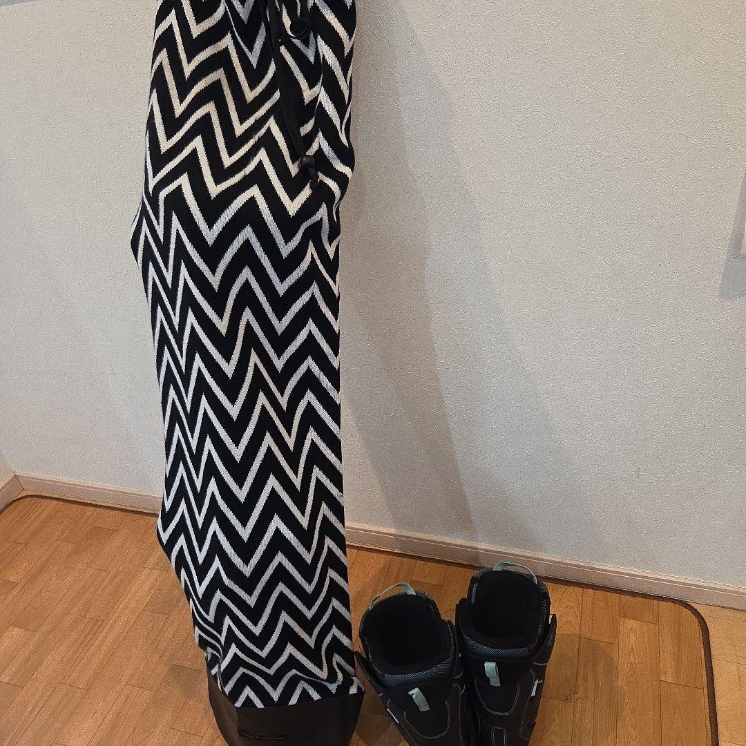 スノーボードとブーツセット　カバー付き　板 147cm　ブーツ25cm