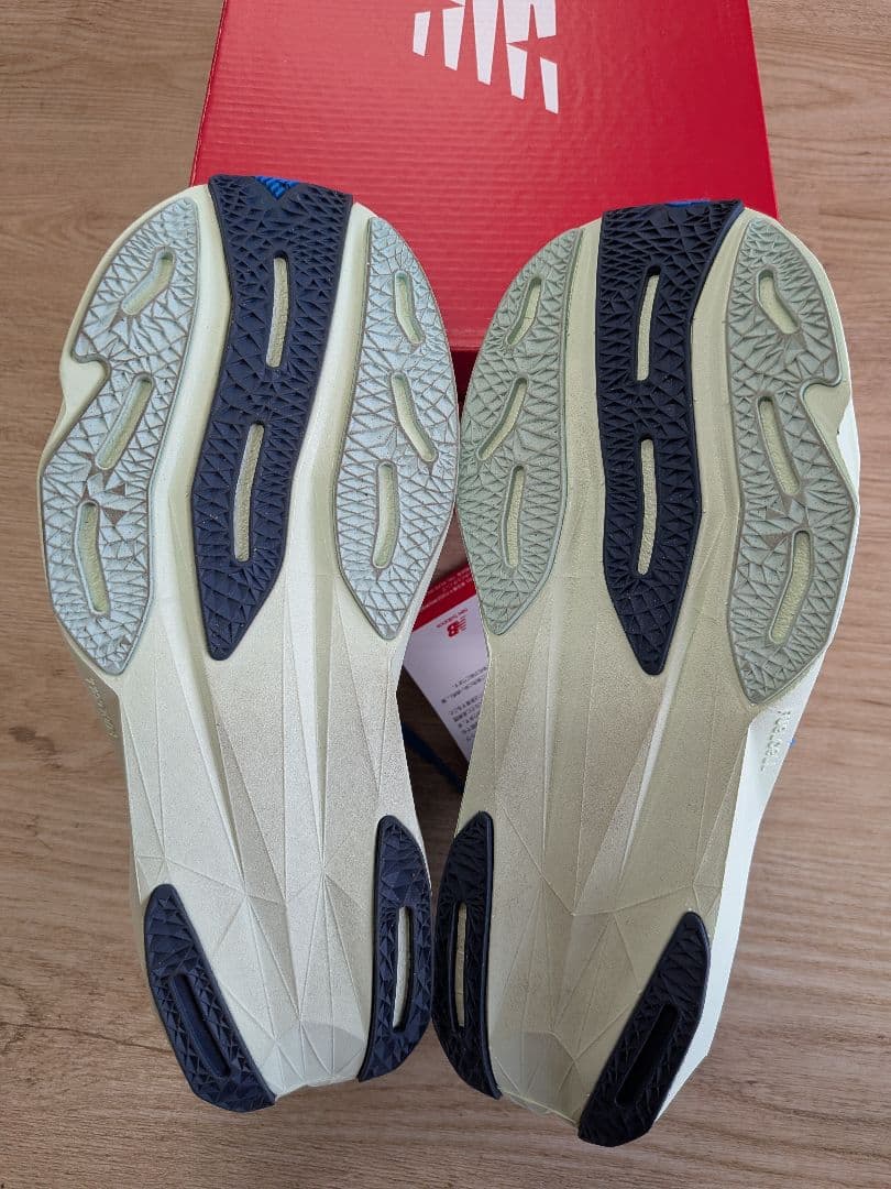 New Balance FuelCellPvlse　25cm新品未使用