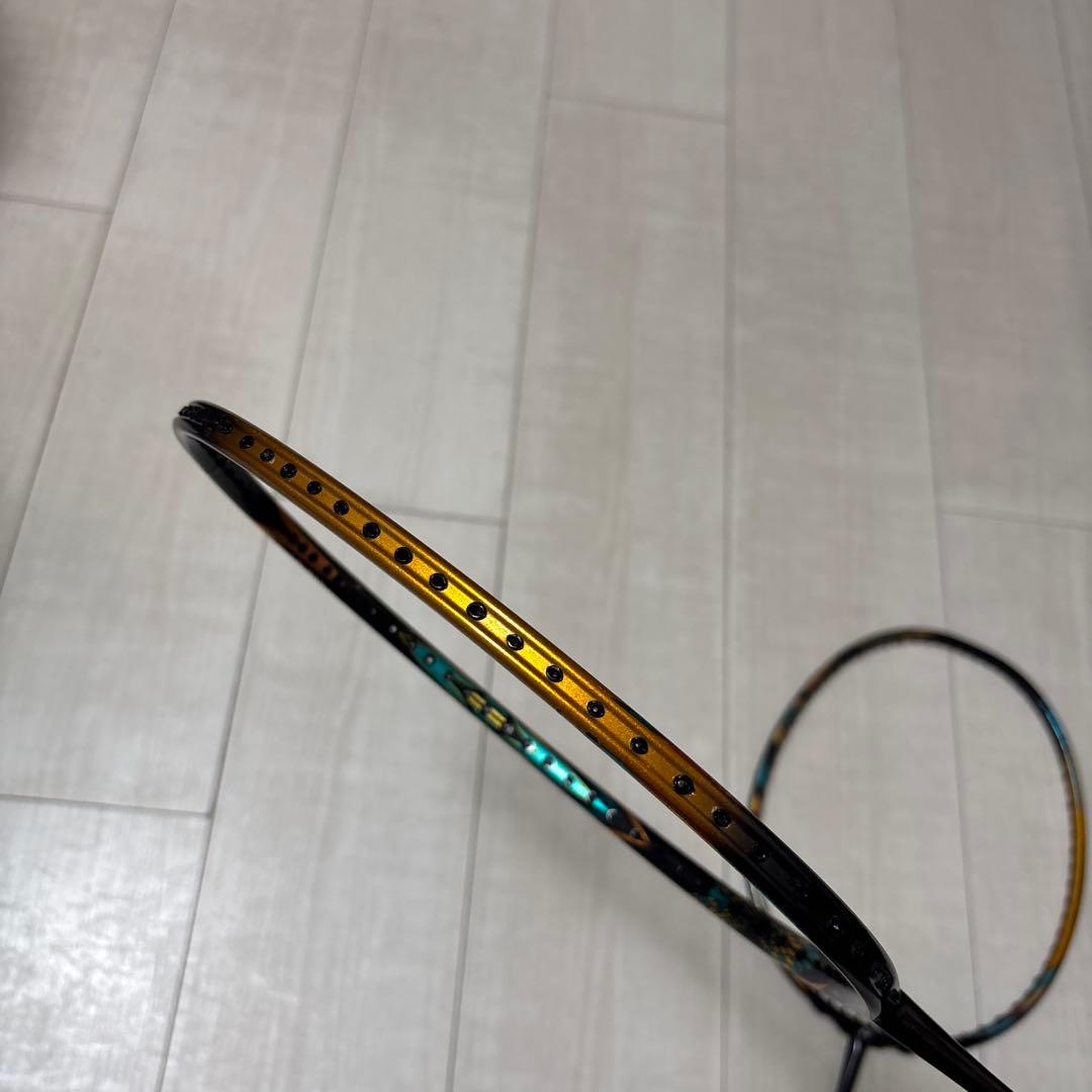 ヨネックスバドミントンラケット　アストロクス88D PRO 3U5 【2本】