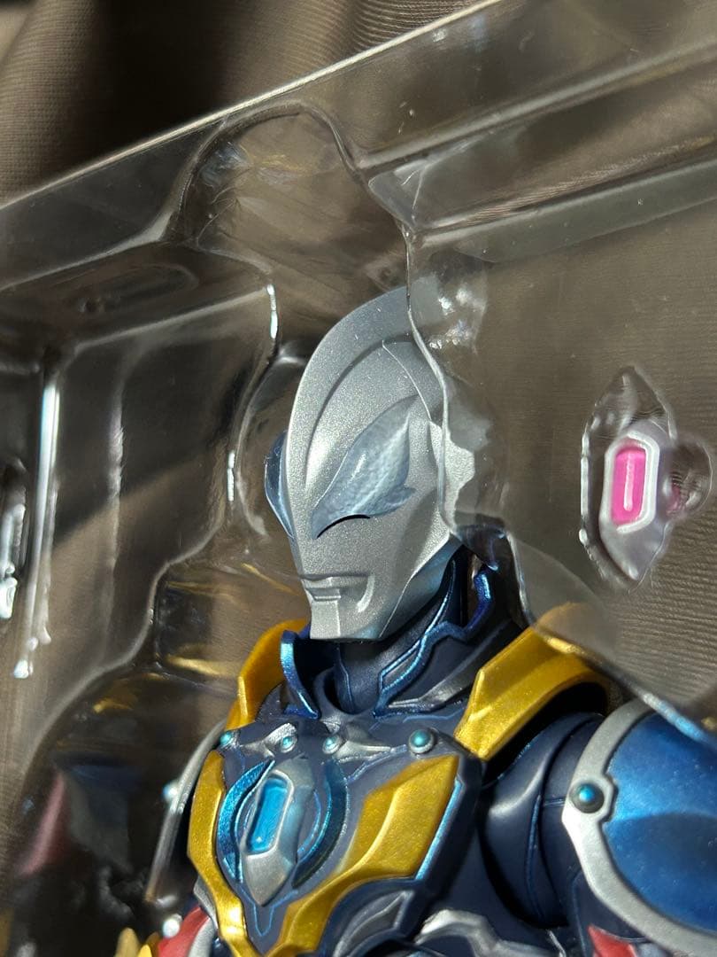 【訳アリ】S.H.Figuarts ウルトラマンジード ギャラクシーライジング