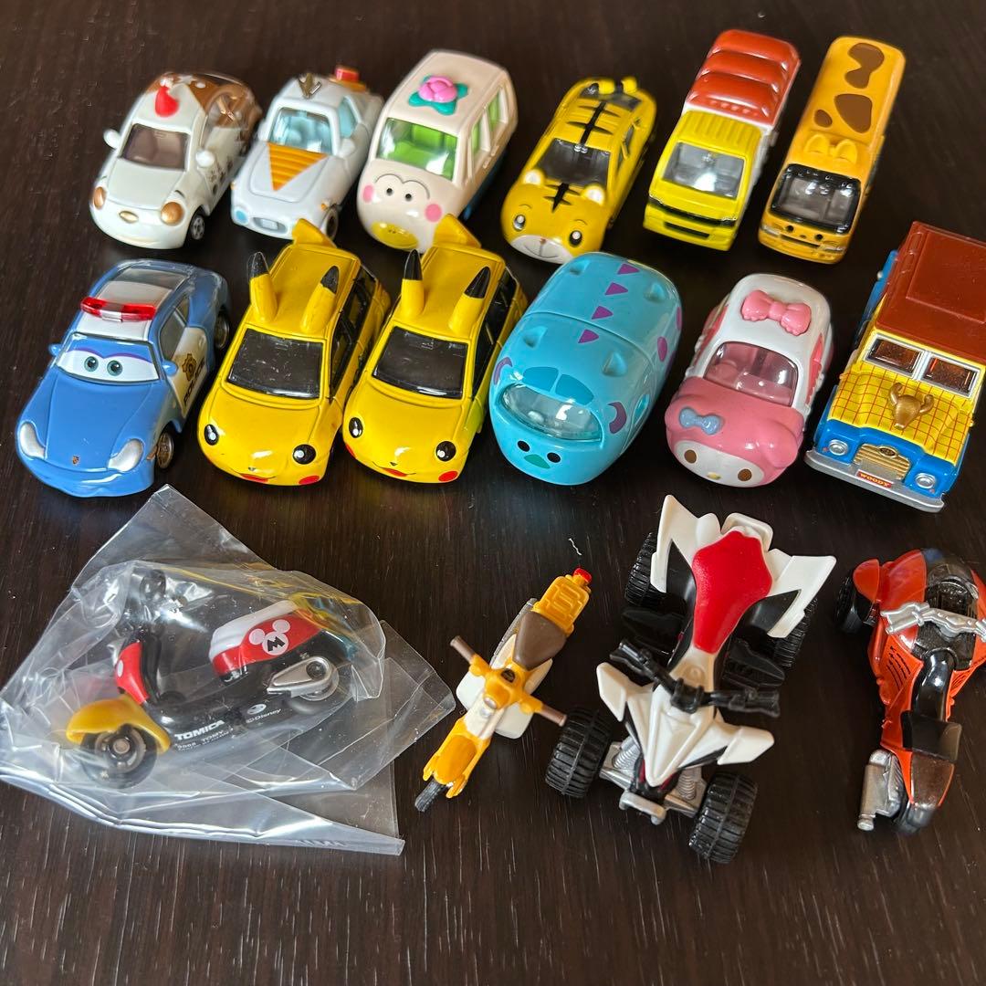 トミカ 75台　まとめ売り