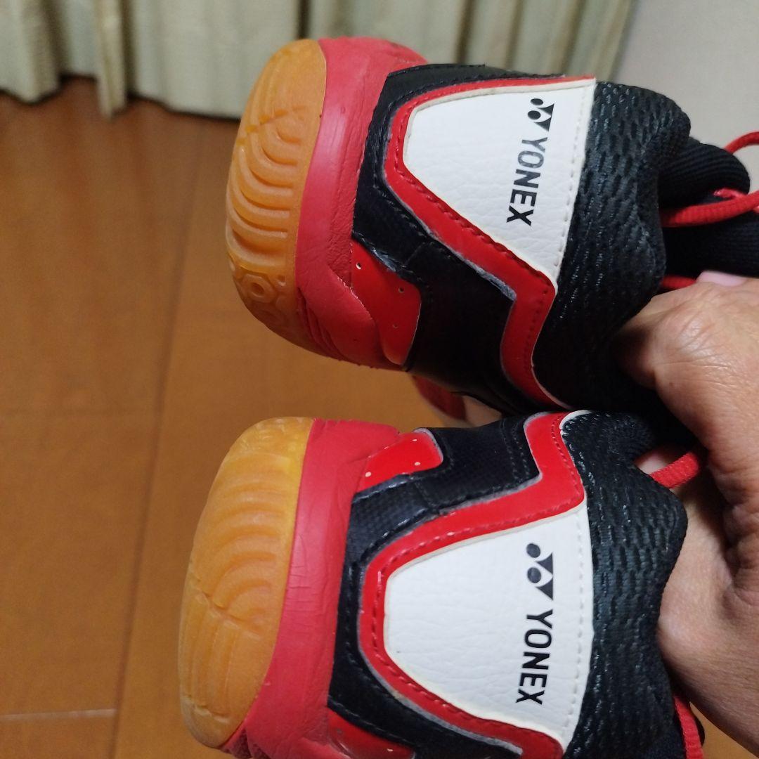 YONEX　パワークッション810MID　28cm 画像確認