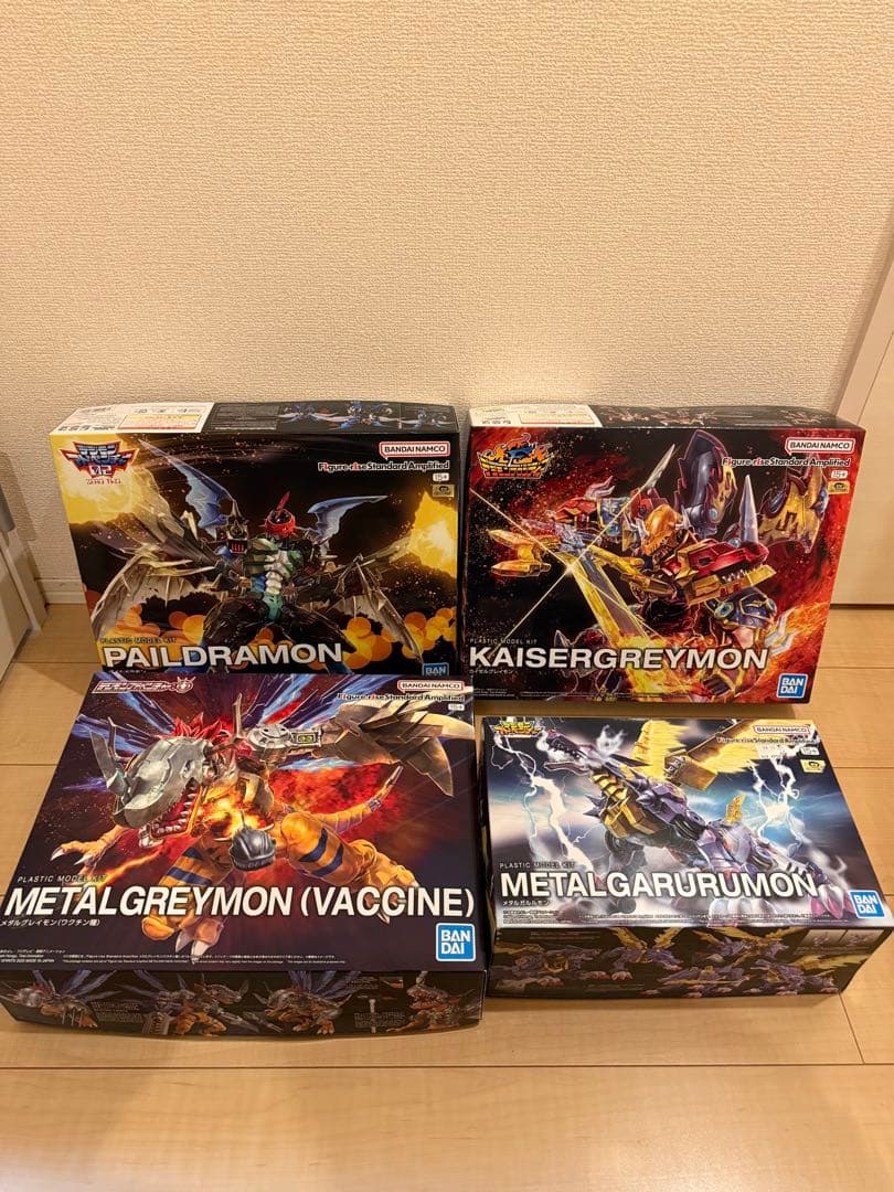 デジモン　プラモデル　4点セット　未組み立て　メタルグレイモン他