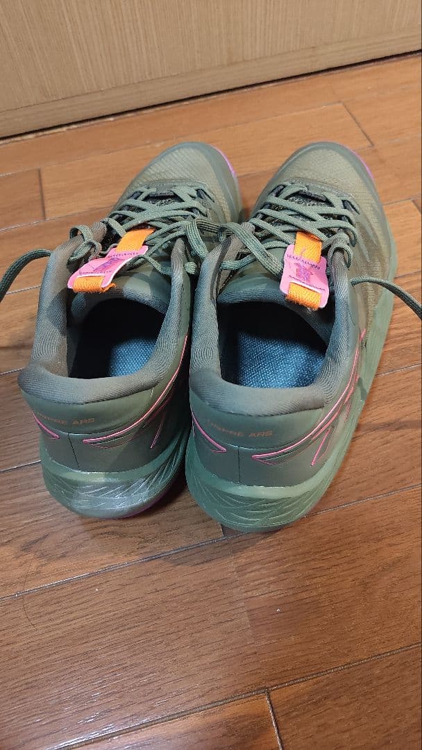 ASICS バスケットボールシューズ オリーブグリーン