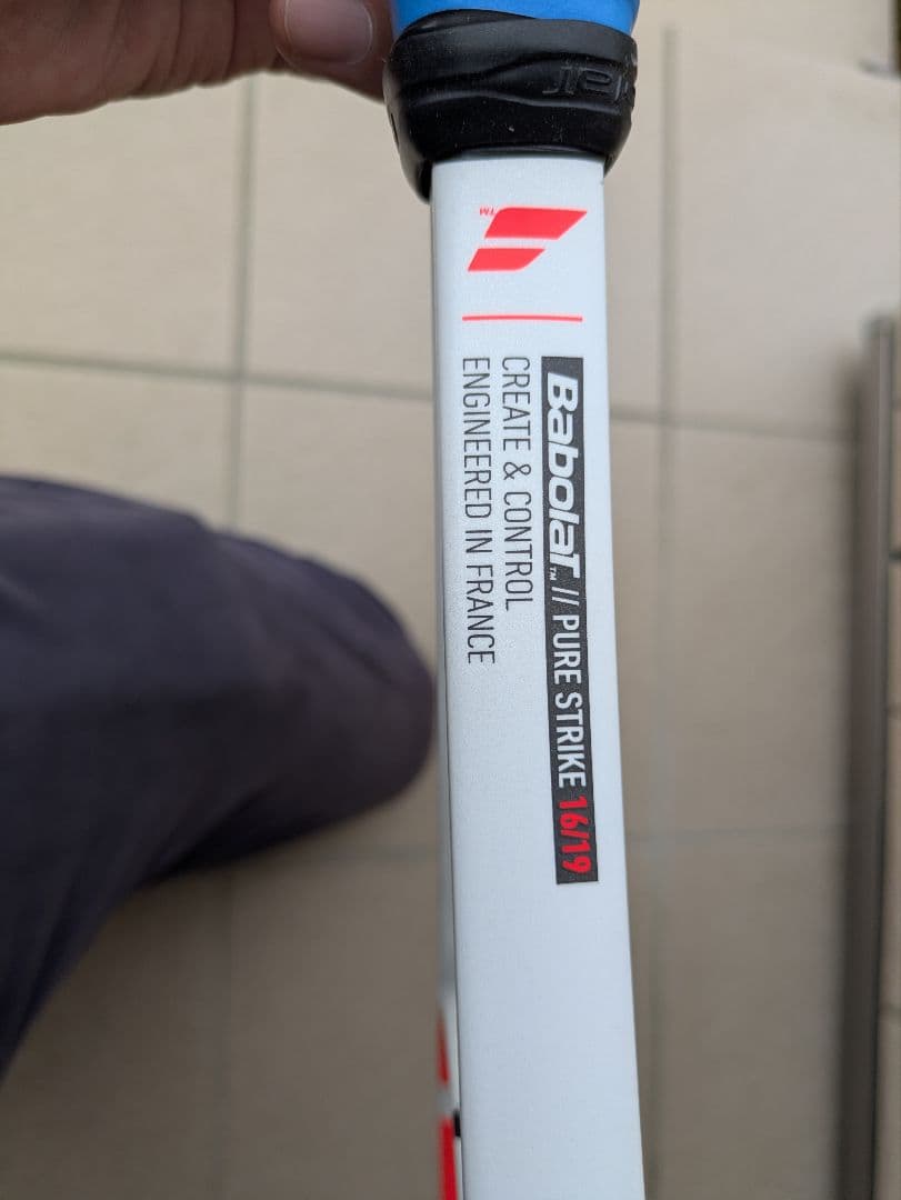 Babolat Pure Strike 16/19 テニスラケット