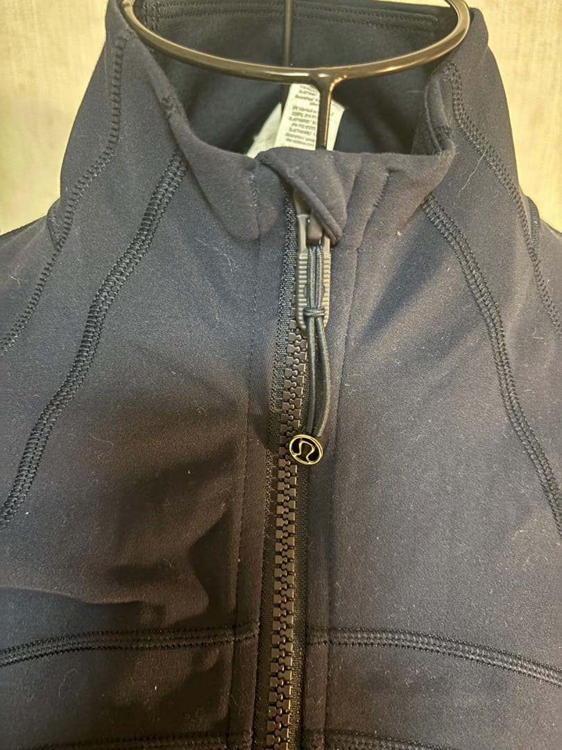 Lululemon ネイビー ジャージ define nuluサイズ4