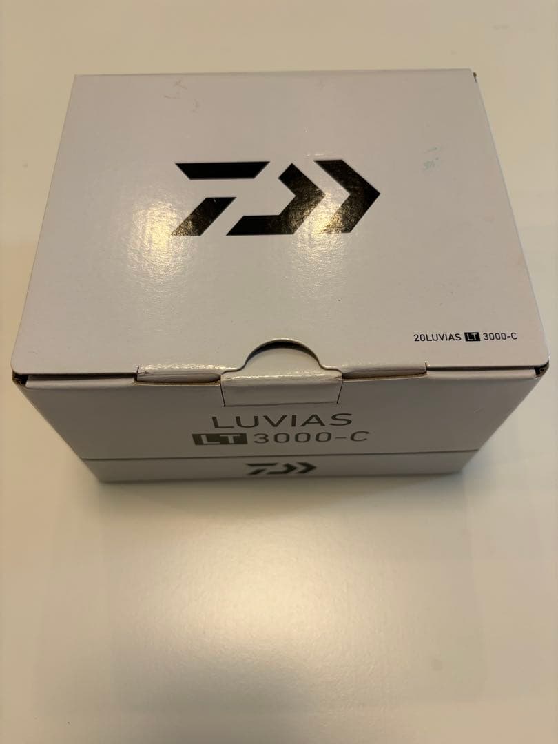 未使用品　20年ダイワ　ルビアス　LT3000-C スピニングリール