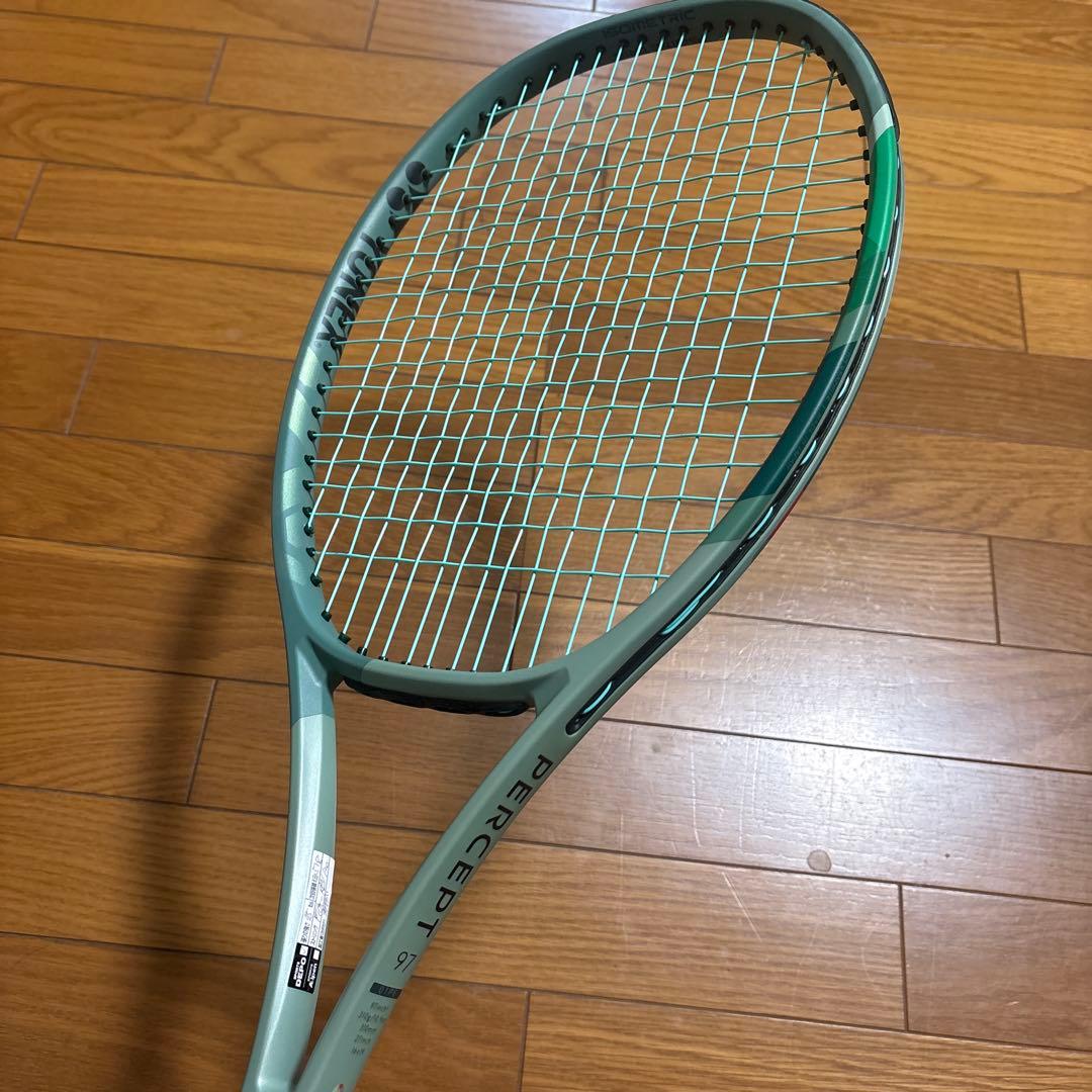 テニスラケット　ヨネックス　PERCEPT 97